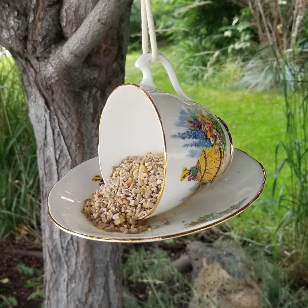Teacup Bird Feeder Vintage Teacup and Saucer